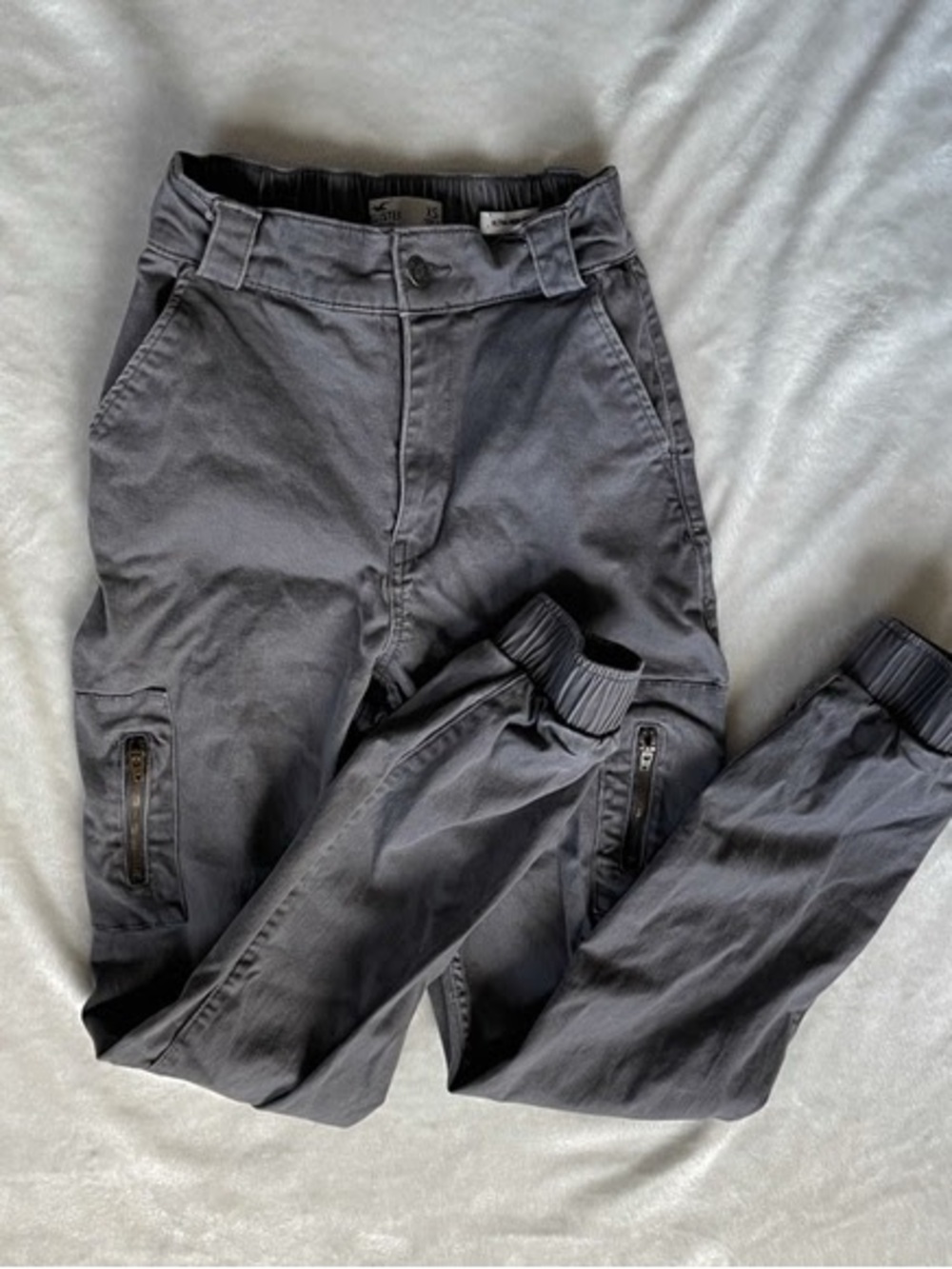 Hollister Ultra High-Rise Dark Gray Utility Joggers